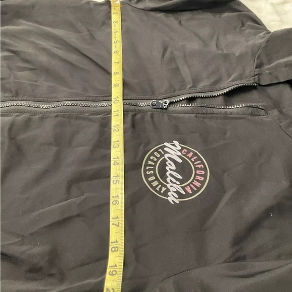 BANDY MELVILLE Official Women's MALIBU LOCALS ONLY Hooded Windbreaker Jacket ONZ - Picture 5 of 7